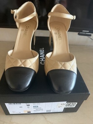 Chanel CC Mary Jane Two Tone Shoes Size 40 Mint Cond Ret $1700