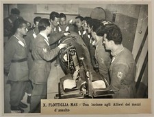 RSI “Xa FLOTTIGLIA MAS - LEZIONE AGLI ALLIEVI MEZZI D’ASSALTO” foto 24 X 18 cm