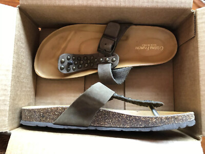 Cristina Fancini Brown Leather Thong Sandals  Pre Owned Excellent Condition