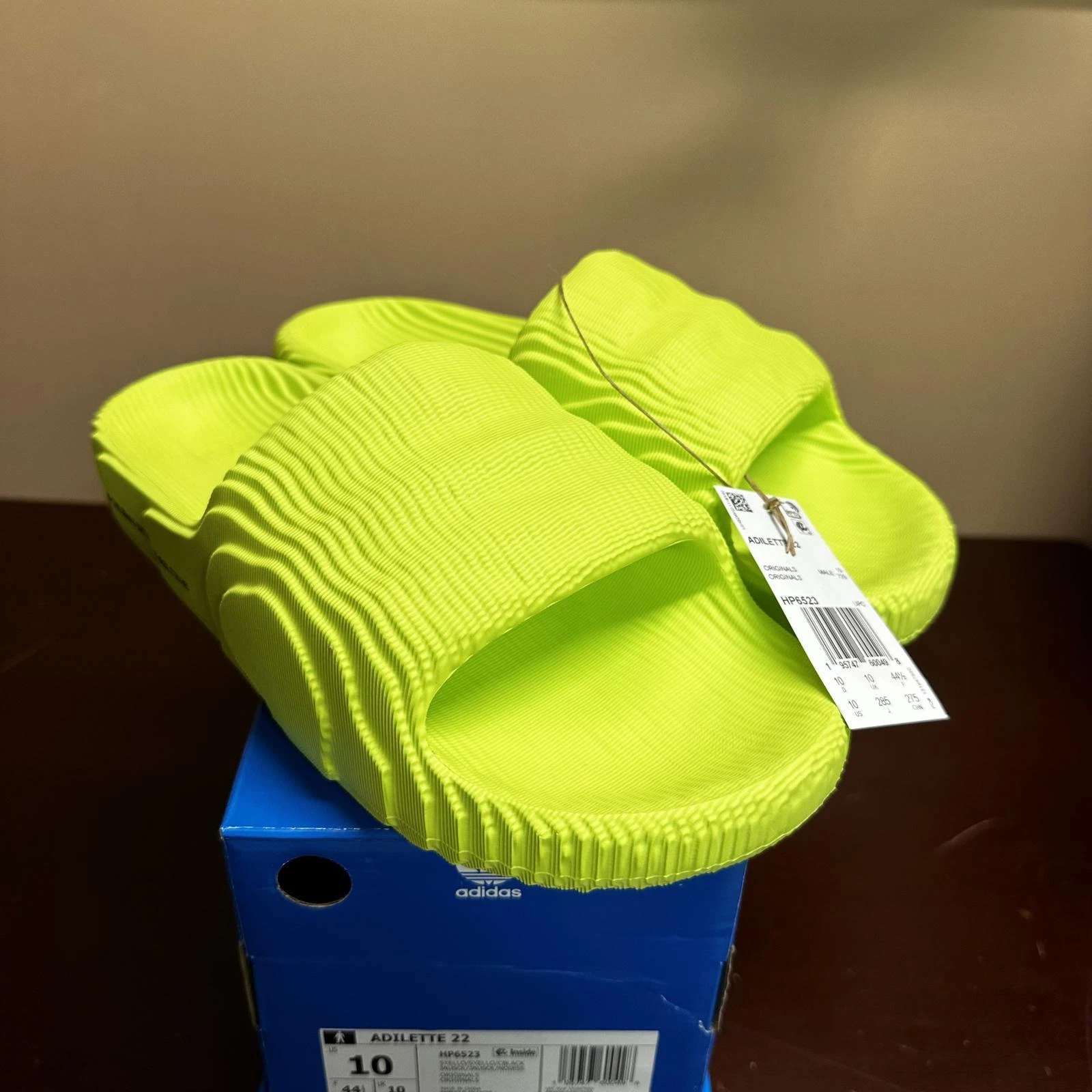 Nuovi sandali Adidas ADILETTE 22 Slides giallo solare HP6523 uomo taglia 10 o 11