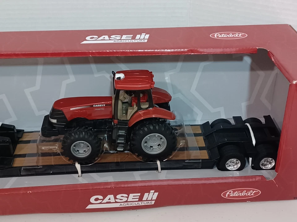Tomy 46358 Peterbilt Semi Model 579 With Case IH MX305 Tractor Red MIP 1:32 - Image 3 of 4