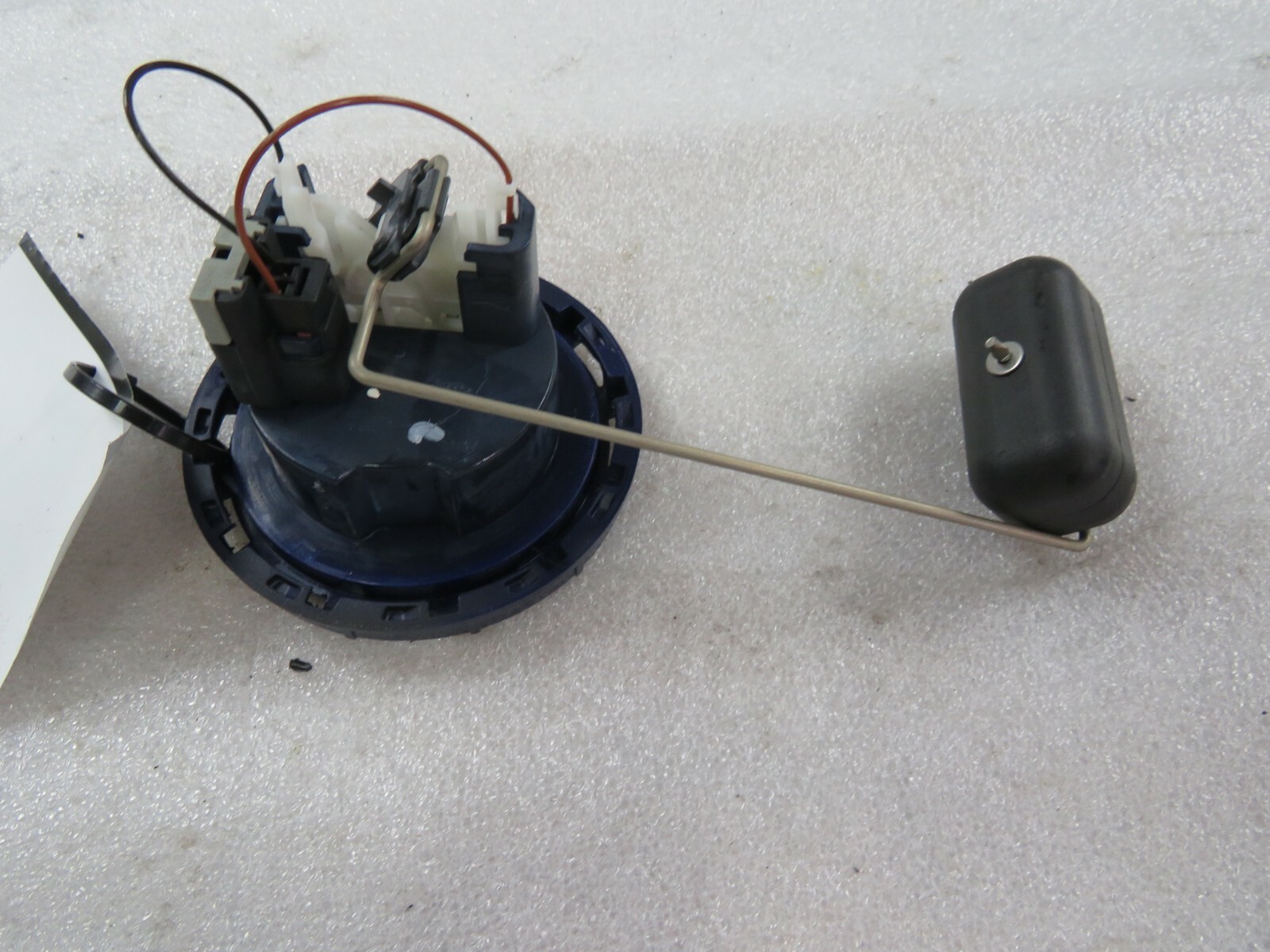 Ferrari California, Fuel Tank Level Sensor, Used, P/N 252074