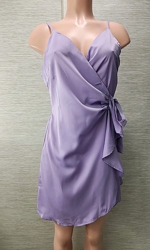 Nwt Cupshe Women's Wrappin Dress Size Medium Light Purple