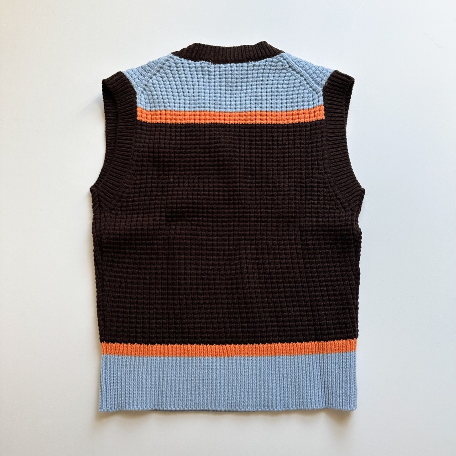 Uniqlo x MARNI Women's Popcorn Knitted V Neck Vest Brown X-Small NWT thumbnail 2