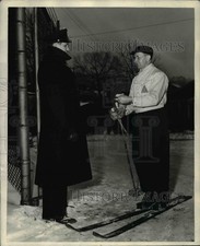 Foto de prensa 1943 Pittsburgh Pennsylvania T D Yensen Westinghouse Laboratories