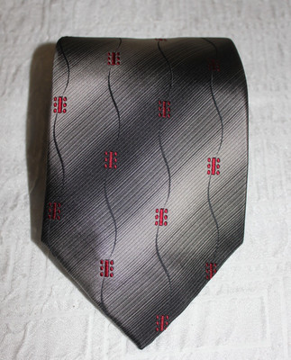 NWT Matrix by Format Mens Necktie 100% Silk Tie Made in Italy Black Gray Design