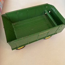 Vintage, John Deere Feed Wagon, Tailgate Opens, ERTL Co. USA, Dyersville, Iowa
