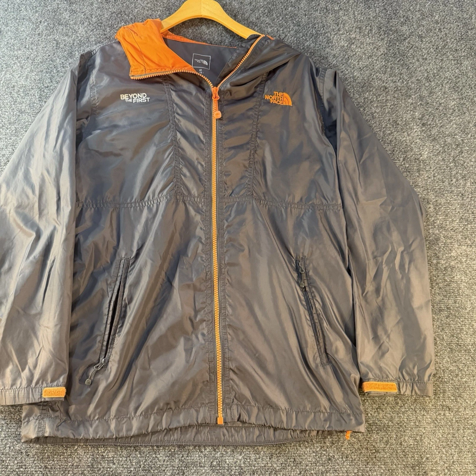 The North Face Youth XS Hooded Windbreaker Jacket Gray Orange Full Zip Logo