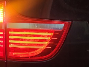 HELLA Klappleuchte hinten links BMW X6 E71 Europa / IM 85320