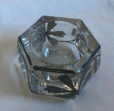 Hexagonal Clear Glass Open Salt Cellar w/Silver-Painted Flower - 1 3/4" diameter