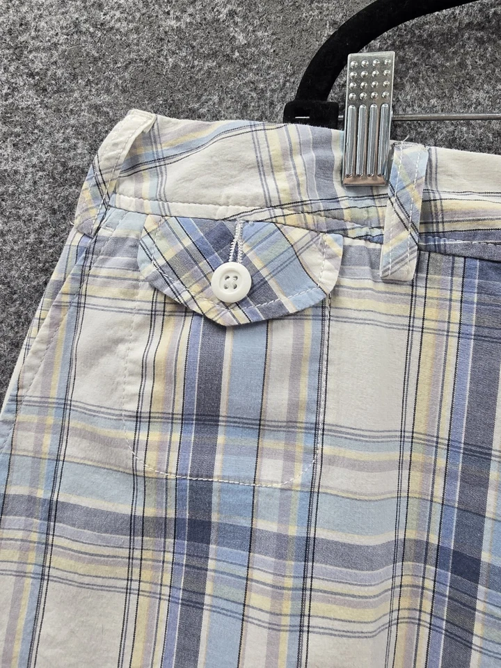 Bermudas a cuadros Avenue Perfect para mujer 20 bolsillos tiro medio puños azules Foto 3 de 4