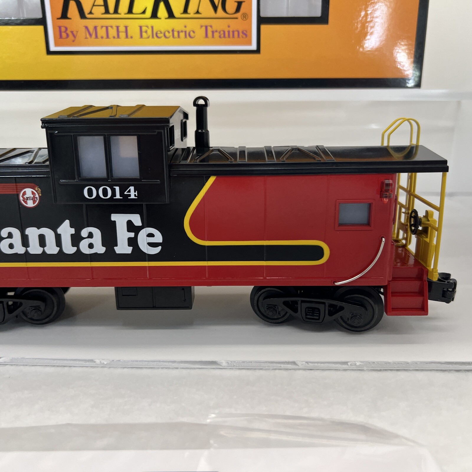 Picture 3 of 18