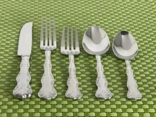 Reed & Barton VICTORIA Stainless Select 18/10 Glossy Smart Choice Flatware E58WU