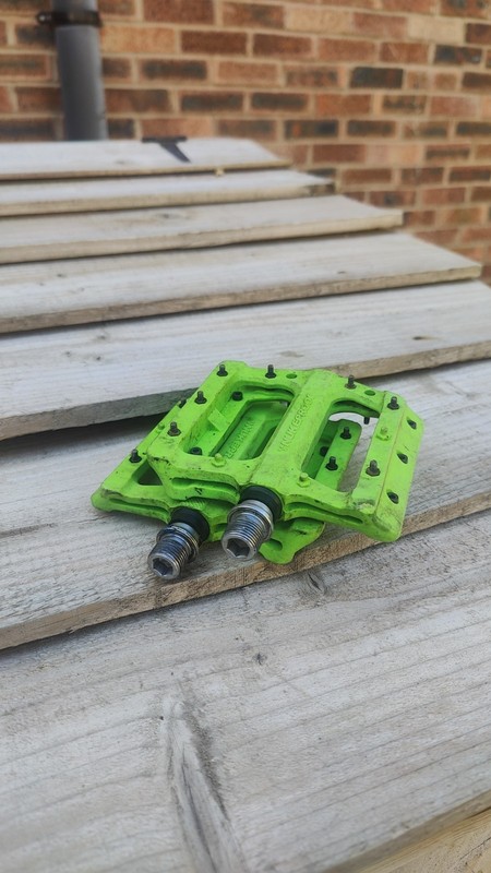 Nukeproof flat mountainbike pedals