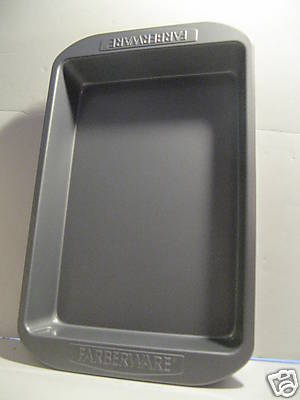 Roasting Pan/Cake Pan from Farberware. 9''x13''x2''. New.