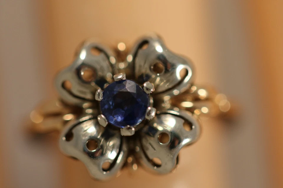 ANILLO ORO AMARILLO 18K ZAFIRO SEMI CORAZÓN FLOR 4 HOJAS FORMA TRÉBOL Foto 3 de 4