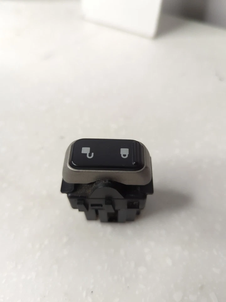 Botón interruptor cerradura puerta Motorcraft SW-7197 se adapta 04-08 Lincoln Town Car Foto 2 de 4