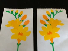 MRS. GROSSMAN’S STICKERS FLORAL GOLDEN FLOWER FLORAL 3 SQUARES/3 FLOWERS #