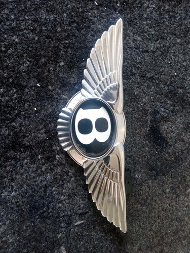 BENTLEY CONTINENTAL FLYING SPUR BOOT BADGE.