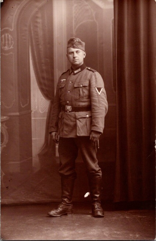 WW2 WWII German Army Military Wehrmacht Photo Postcard Soldier Studio Portrait