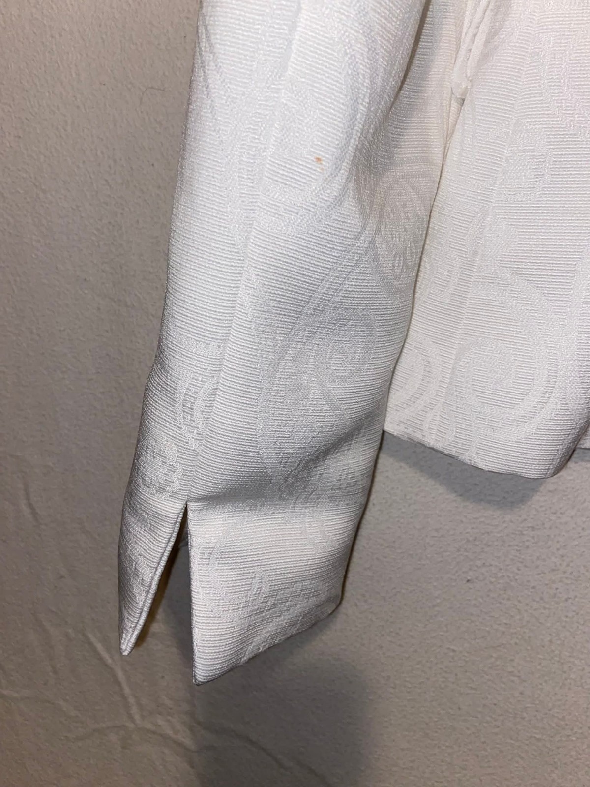 LE SUIT 2PC White Paisley Polyester Skirt Suit Embroidered Size 6P