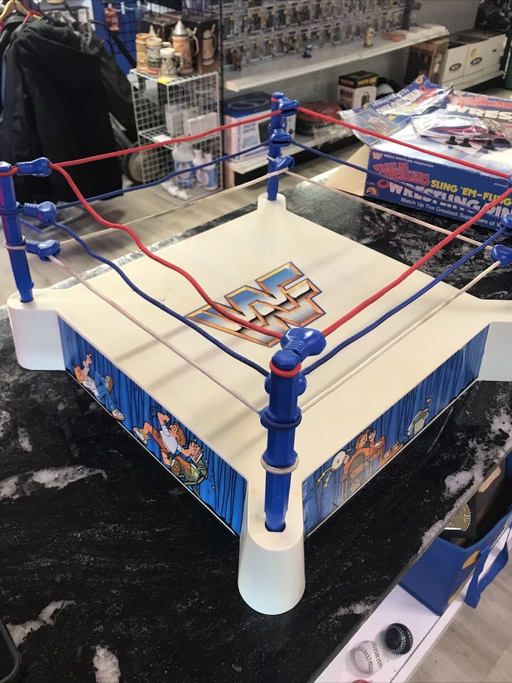 Anillo y caja de lucha libre vintage 1985 WWF LJN superestrellas Sling Em-Fling Em Foto 2 de 4
