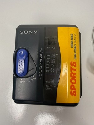 Sony Sports Mega Bass Walkman FM/AM Radio WM-FS495 - Vintage
