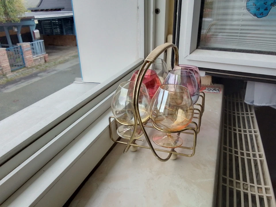 6 alte Schnapsgläser Cognacgläser im Ständer - Bild 2 von 4