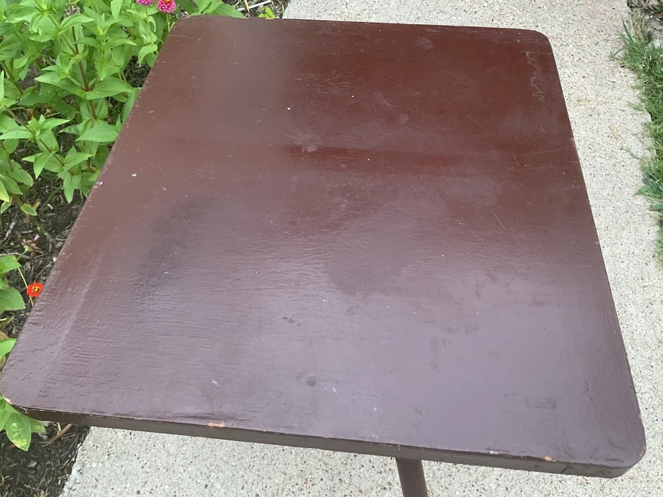 Mesa auxiliar trípode formica madera atómica moderna vintage de mediados de siglo mcm Foto 4 de 4