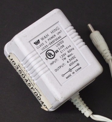 Wah Hing U035-045F0040 AC Power Supply Adapter Charger Output 4.5V DC 400mA