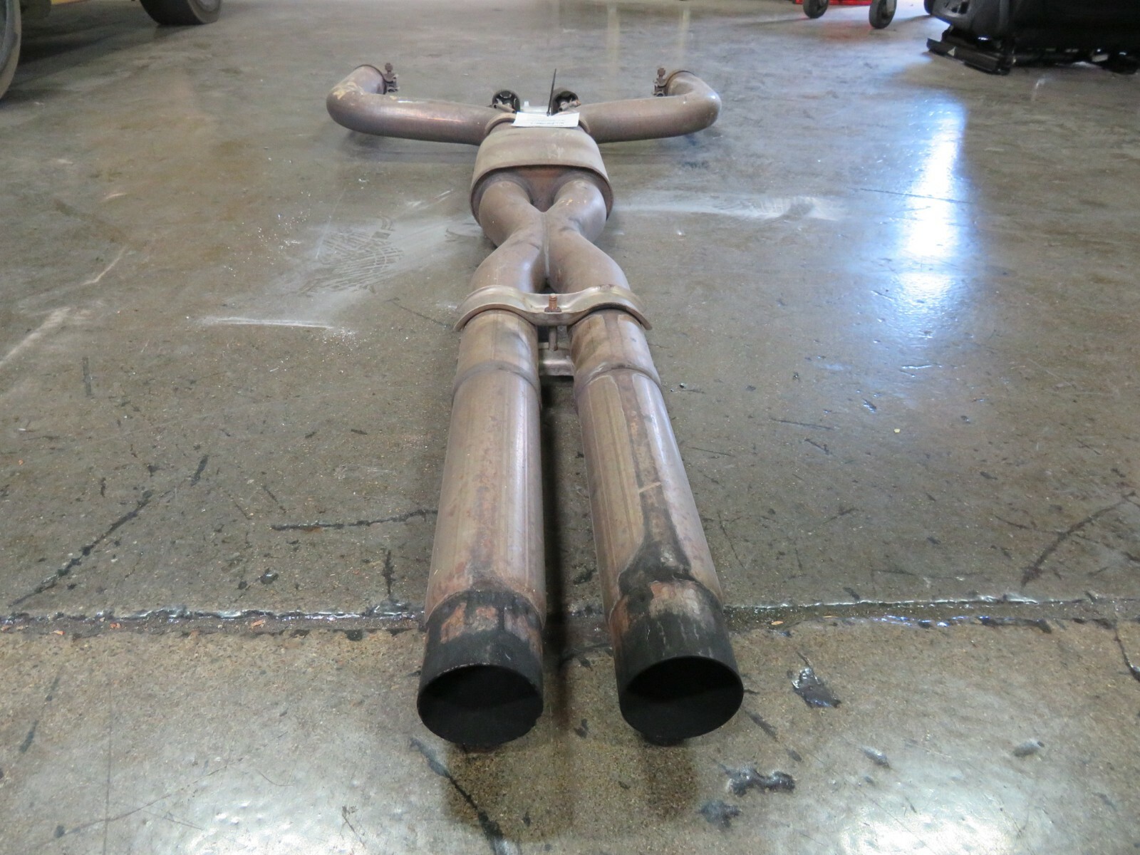 Maserati Quattroporte, Exhaust Cross Pipe, Used, P/N 670009393