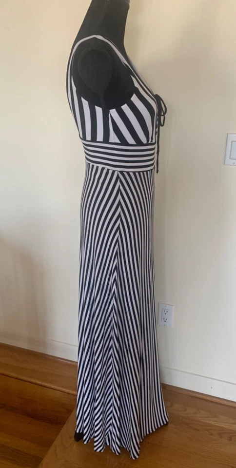 Maxi Vestido Largo de Verano BEBE Para Mujer Negro Blanco Rayas Con Cordones Delantero Espalda en V Talla M Foto 4 de 4
