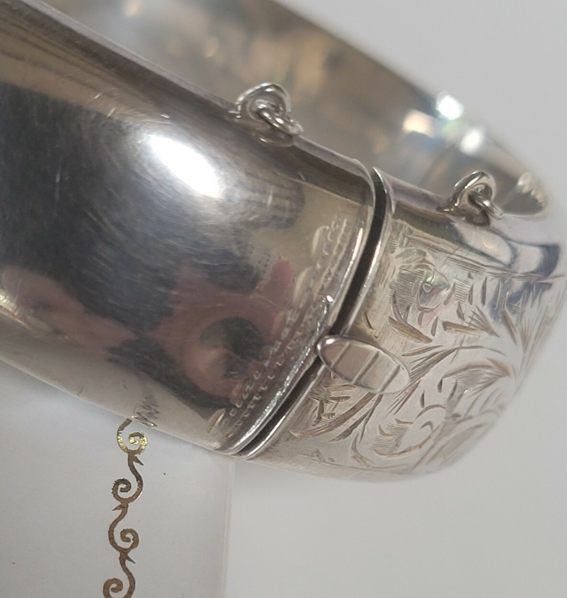 Vintage 1955 Chester JS Sterling Silver Engraved Hinged Cuff
