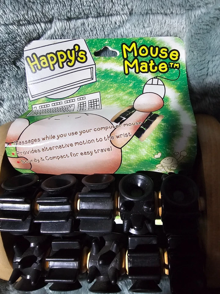 NEW Happy's Company USA Mouse Mate Massages Your Wrist While You Work Massager - Image 3 of 4