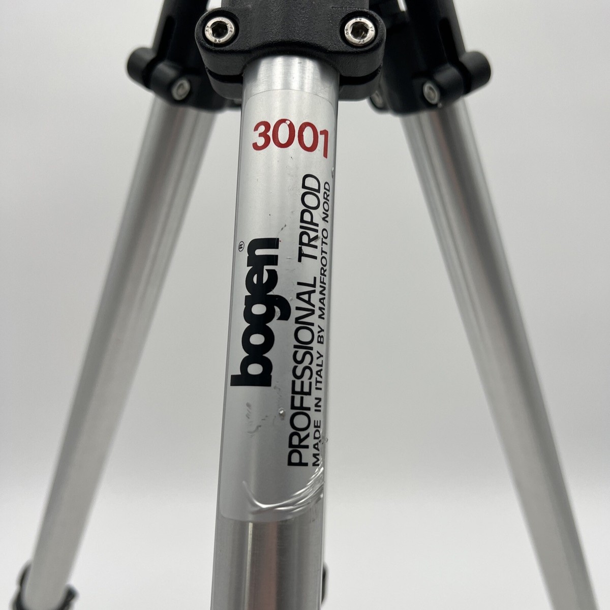 BOGEN Manfrotto 3001 Camera TRIPOD w/ 3025 HEAD Made in Italy | eBay