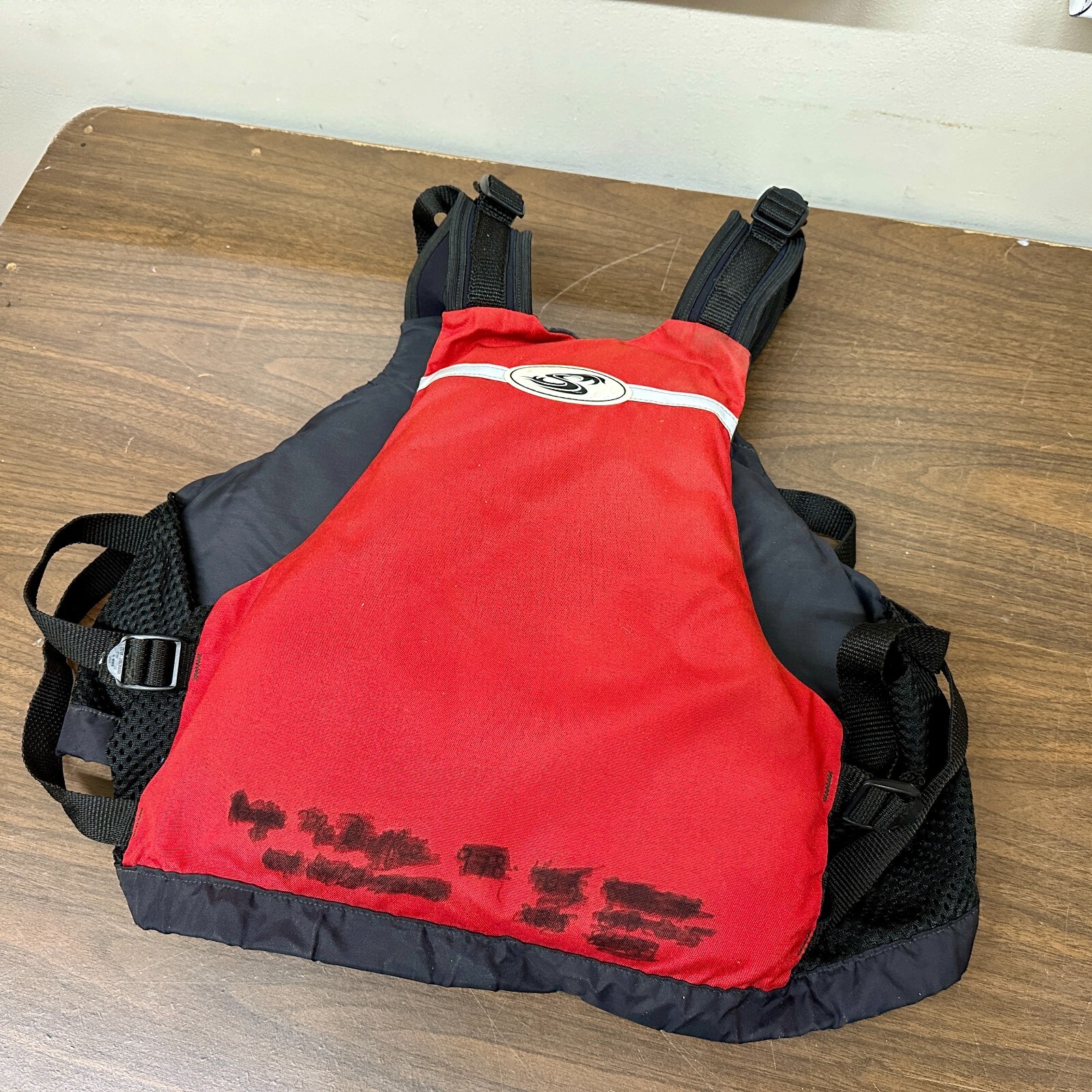 Stohlquist Kayak Fisherman PFD Life Jacket Vest Type 3 5702 Adult 40-46&rdquo; L/XL