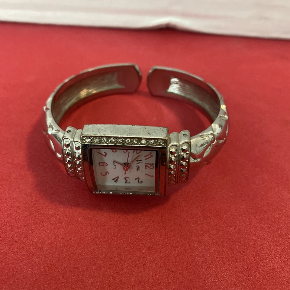 Vivani Analog Wristwatch with Cuff Band and Quartz Movement - Image 2 of 4