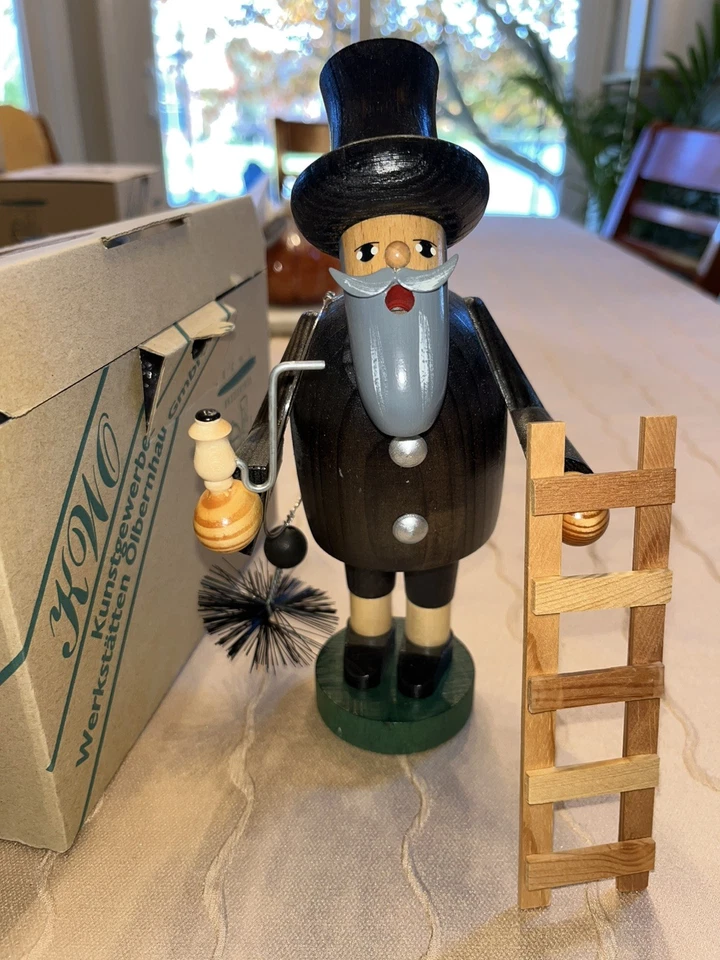 Buena Suerte Chimenea Barrido Fumador Alemán SMK210X24 Rauchermann Nuevo Erzgebirge Foto 2 de 4