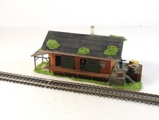 Faller H0 154 Güterschuppen -aufgearbeitet und patiniert - mit Figuren,  etc