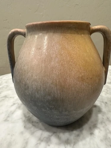 Beautiful Vintage ROSEVILLE EARLAM Arts & Crafts Art Pottery Vase 519