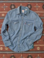 Levi  s Men  s M Denim Western Shirt Pearl Snap Light Wash Cowboy Standard Fit