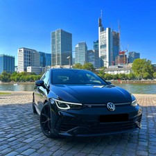 VW Golf 8R mieten Akrapovic Sportwagenvermietung