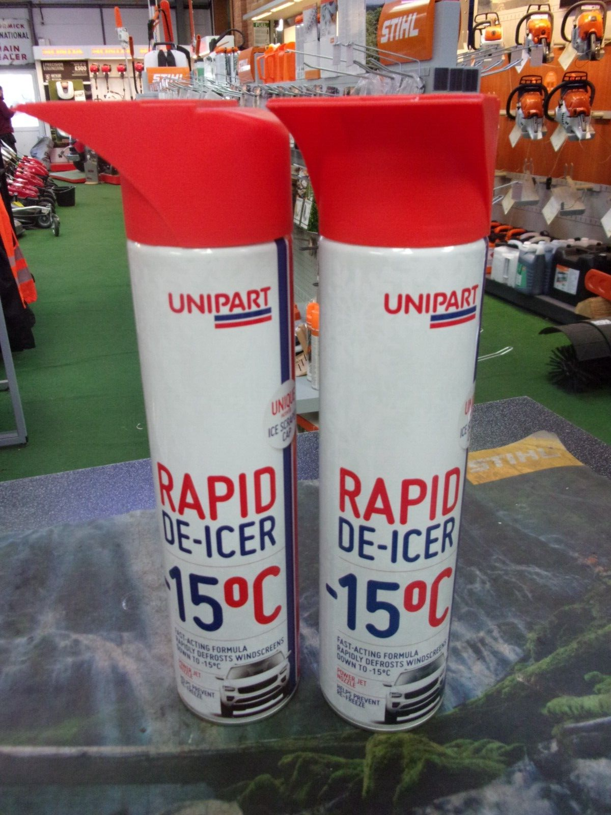 UNIPART Rapid De-Icer Spray Fast Acting Aerosol - 600ml - Image 2