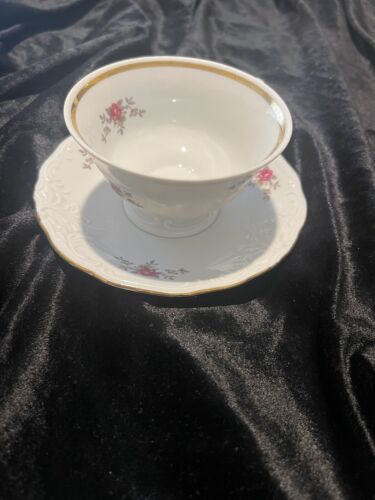 Walbrzych China Made In Poland #109 Cup & Saucer - Picture 2 of 9