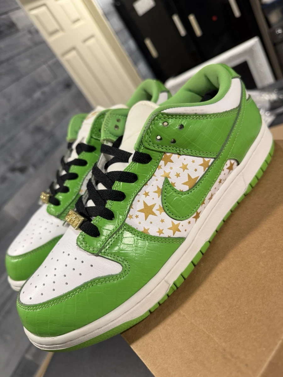 靴 supreme Nike Dunk SB Low GREEN 28.5 Nike SB Dunk Low Supreme Stars Mean Green (2021) Men's - DH3228