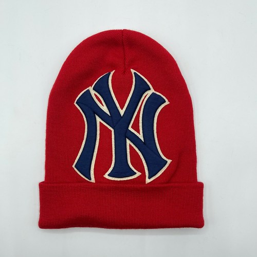 red yankees beanie