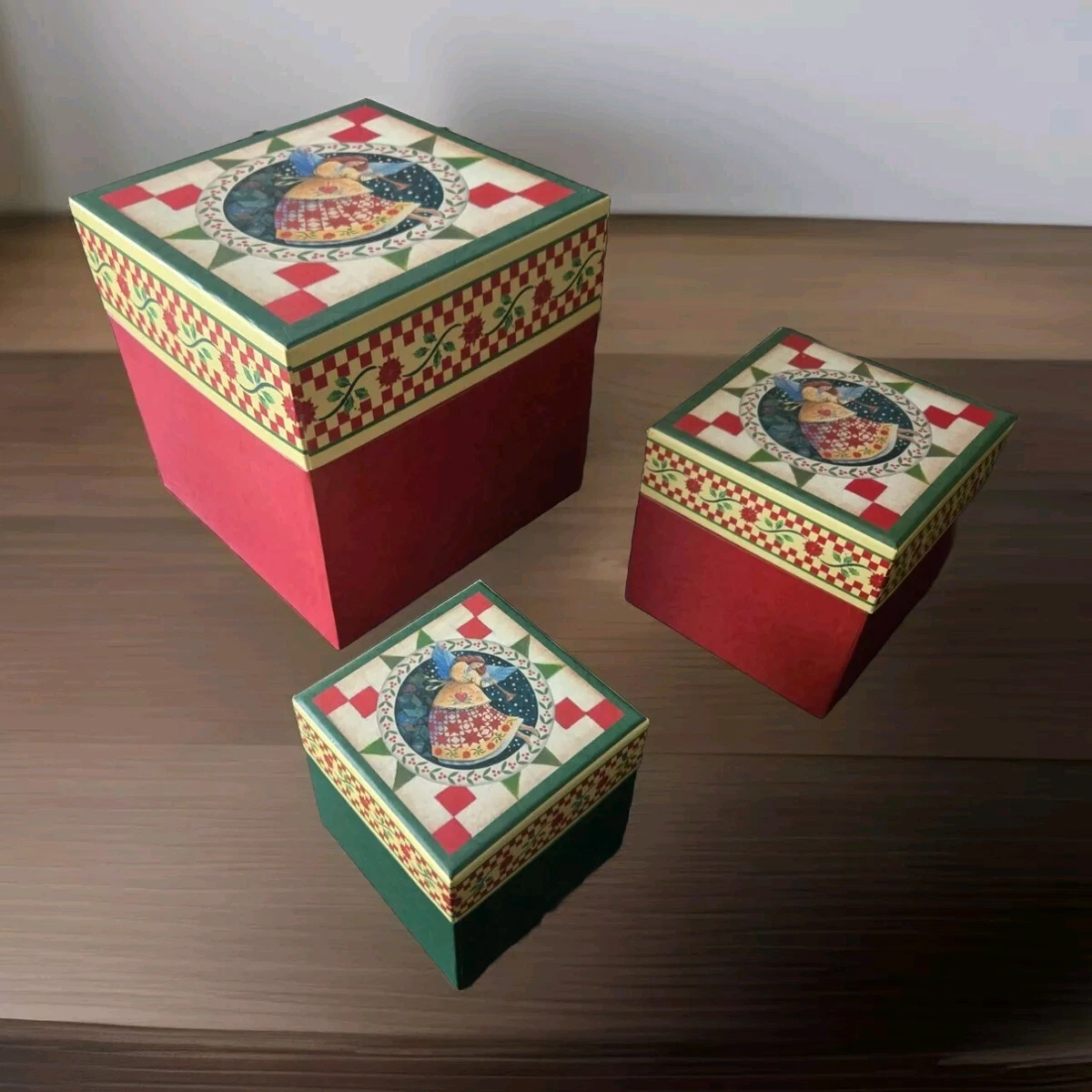 CVHOMEDECO. Primitive Lot de 3 boîtes gigognes carrées vintage en carton « Live Well, Laugh Often, Love Much » 22,9 x 22,9 x 10,4 cm