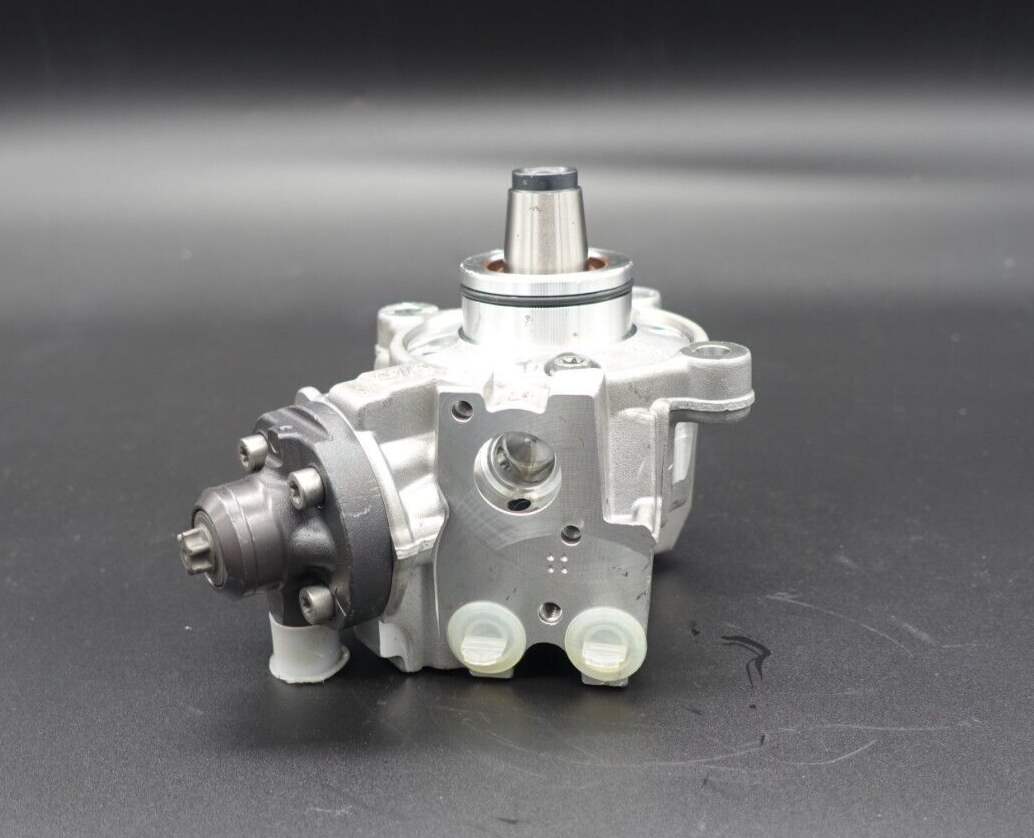 Kraftstoffpumpe Hochdruckpumpe Original Mercedes OM654 A6540704301 