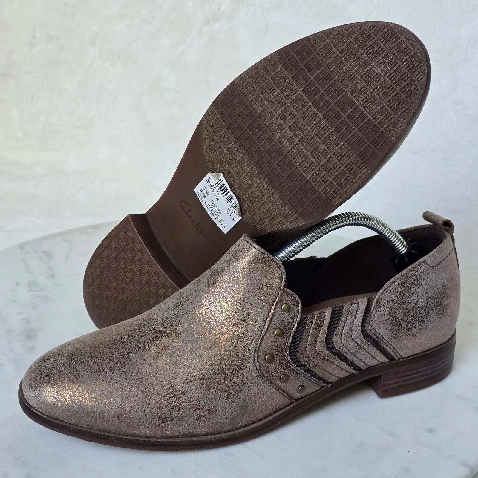 Mocassino da donna $84 Clarks Ultimate Comfort Trish Bell taglia 9 5 pistola metallo rame NUOVO