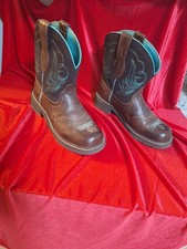 ARIAT COWBOY BOOTS   STYLE 10016238   US SIZE: 9.B (A10)